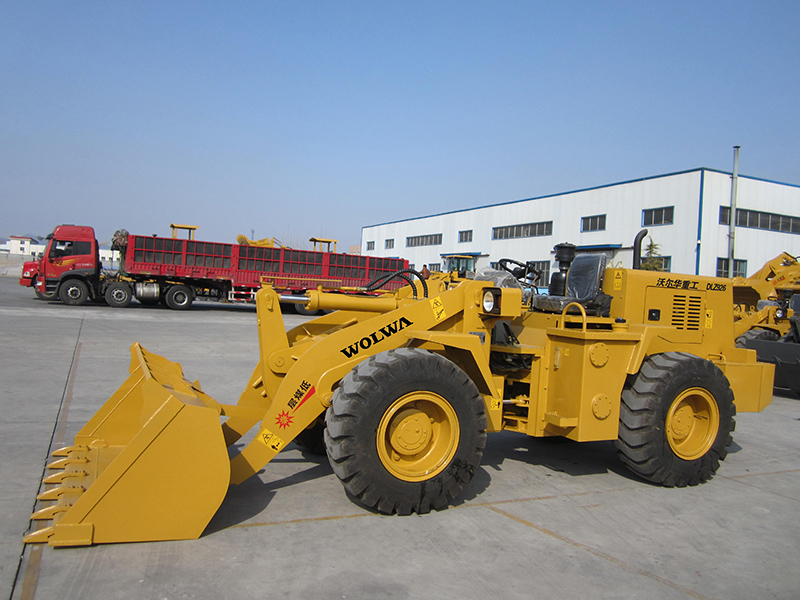 沃爾華DLZ926普低(煤層)裝載機 沃爾華DLZ926普低(煤層)裝載機